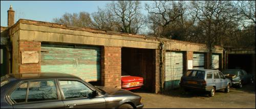 Denman Drive garages b